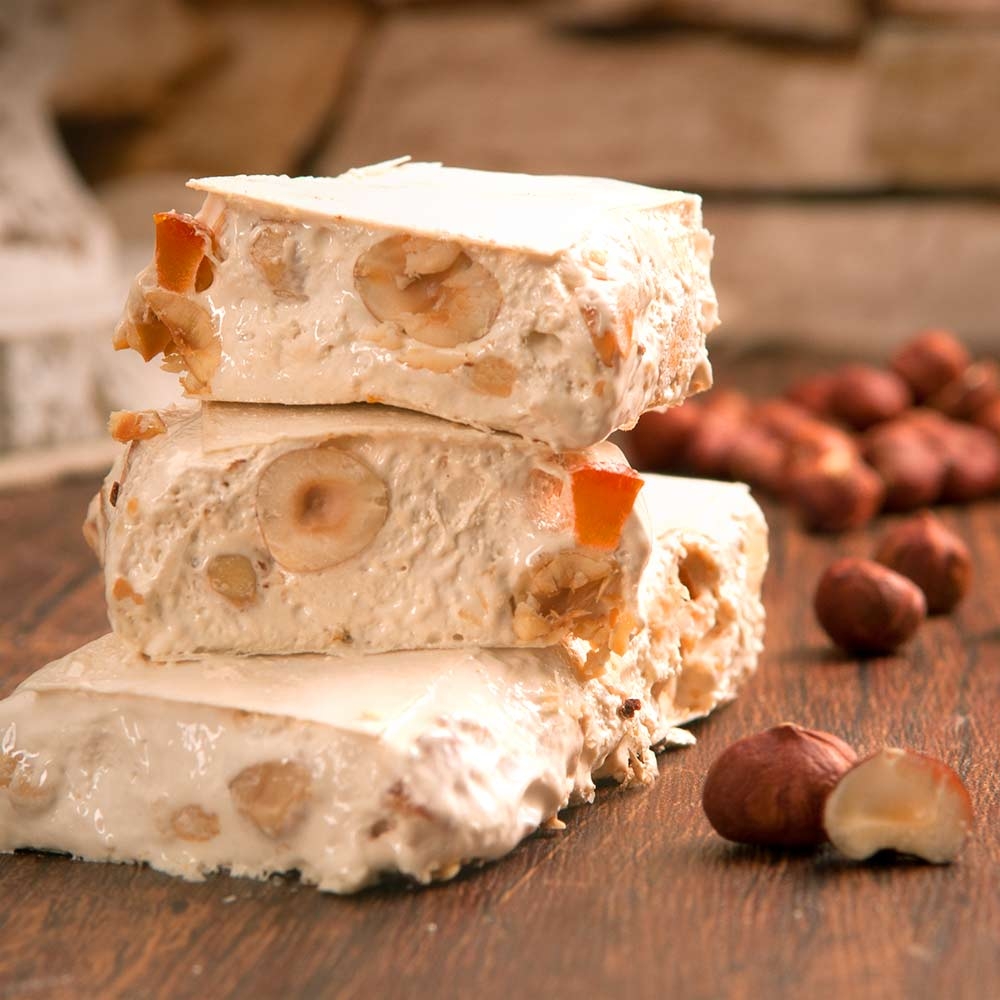 Cremiger Torrone - mit Haselnüssen