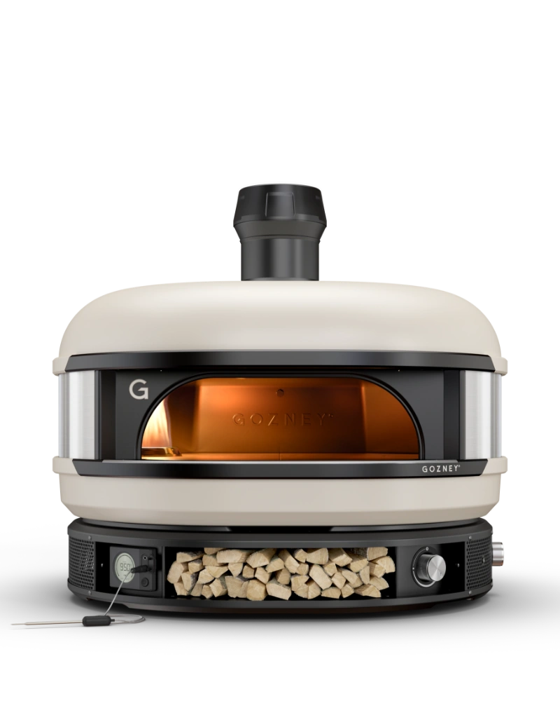 Gozney Dome Dual-Fuel – Premium Pizzaofen (Gas & Holz) – aufgestellt zur Veranschaulichung der Funktion