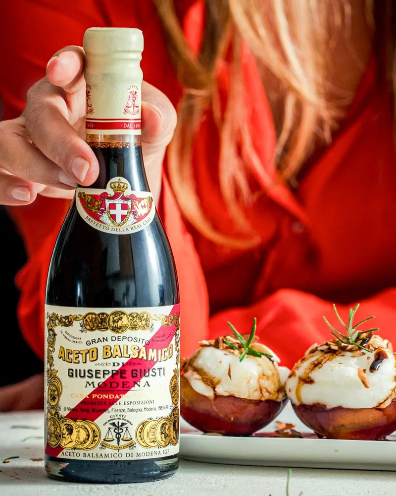 Banda Rossa - Aceto Balsamico di Modena – ansprechend in Szene gesetzt